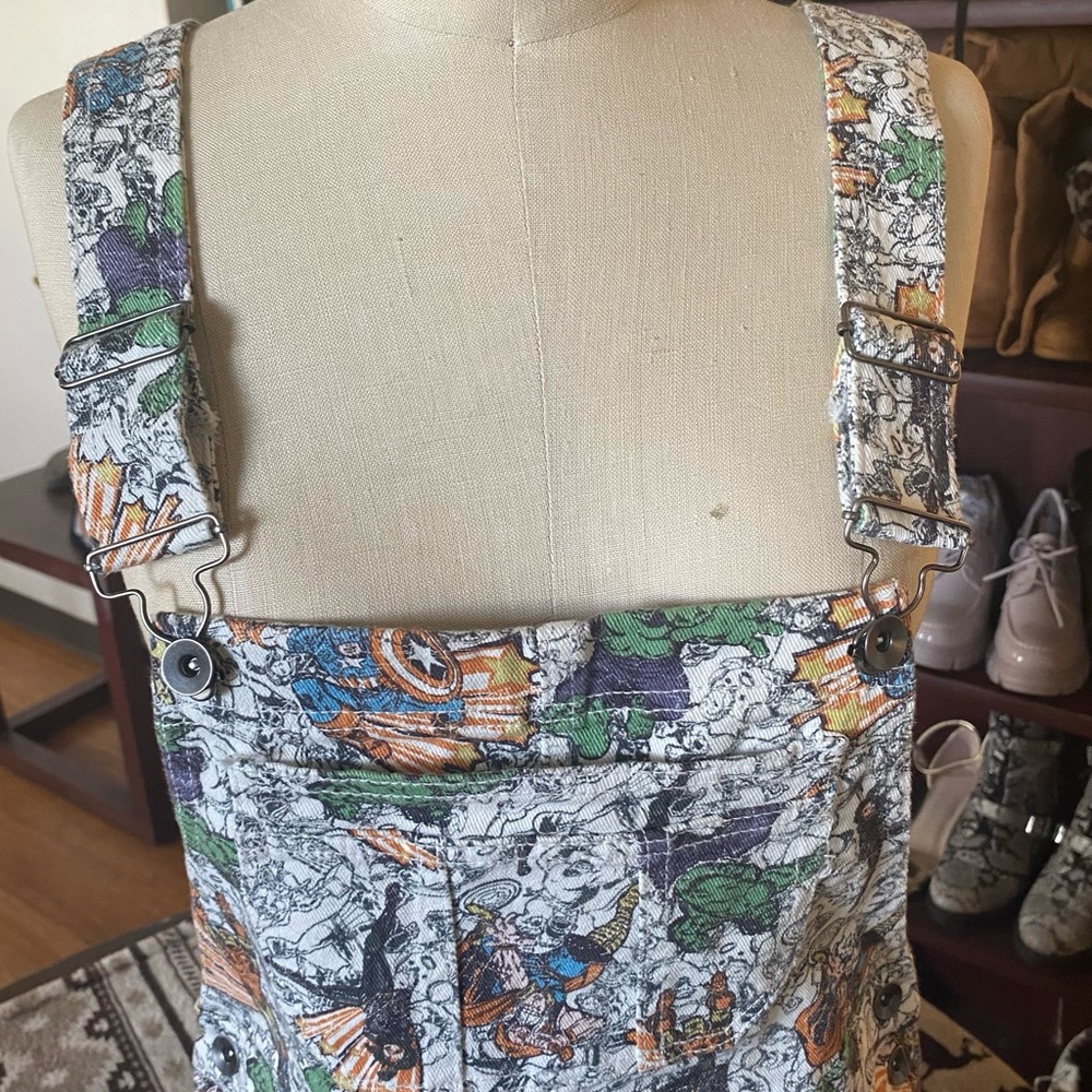 Brand New With Tags Marvel Her Universe Overall Shorts Juniors Size Medium